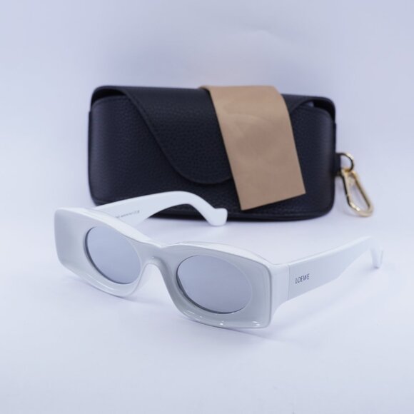 Loewe LW40033I 21C Sunglasses White Rectangle Frame, Smoke with Silver Lenses - Picture 10 of 10